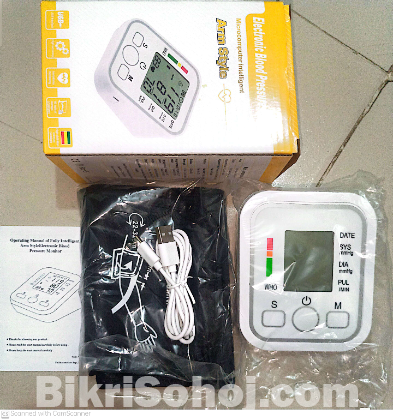 Electronic blood pressure monitor